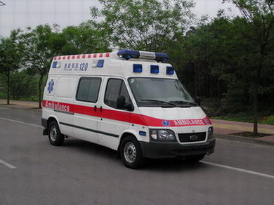 上林县救护车护送